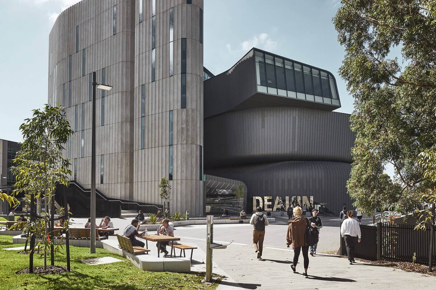 Đại học Deakin: Ngành học, Điều kiện, Chi phí, Học bổng