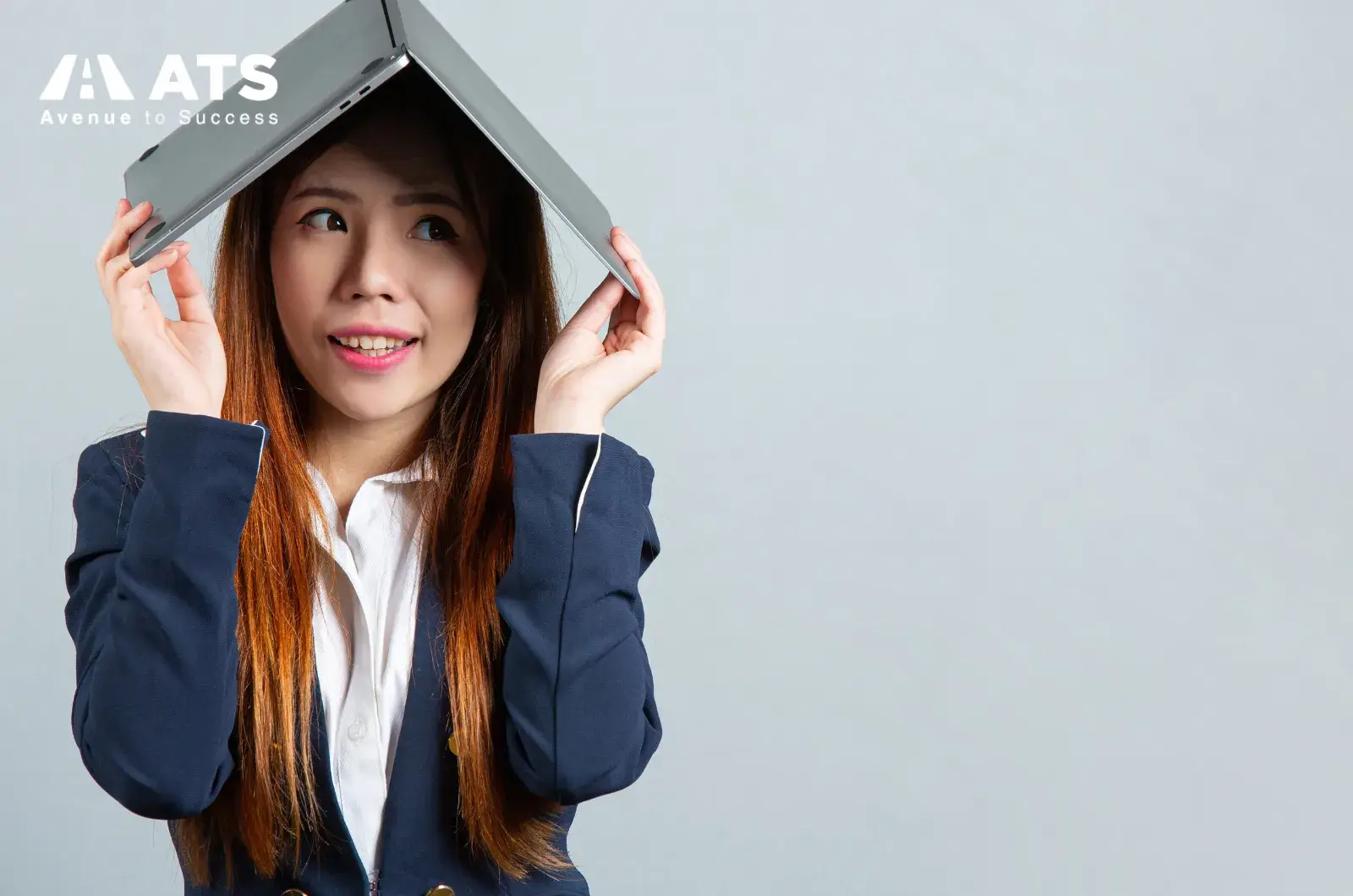 Các trường luật Mỹ có cung cấp học bổng dựa trên thành tích (merit-based), với giá trị từ 10.000 đến 50.000 USD mỗi năm, và trong một số trường hợp hiếm, có thể lên đến toàn phần Các trường luật Mỹ có cung cấp học bổng dựa trên thành tích (merit-based), với giá trị từ 10.000 đến 50.000 USD mỗi năm, và trong một số trường hợp hiếm, có thể lên đến toàn phần