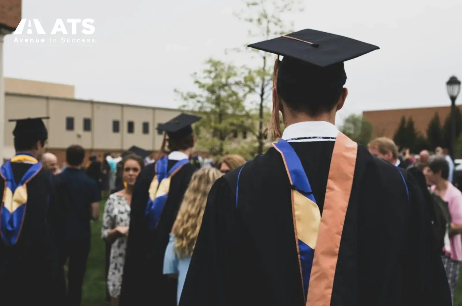 Nhiều trường tại Mỹ cung cấp c&aacute;c loại học bổng d&agrave;nh cho học sinh quốc tế