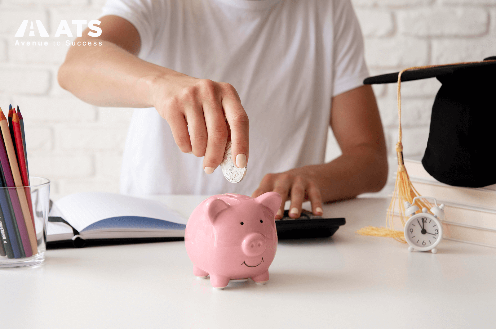 Du học sinh v&agrave; gia đ&igrave;nh cần c&acirc;n nhắc kĩ ưu v&agrave; nhược điểm trước quyết định vay tiền du học &Uacute;c