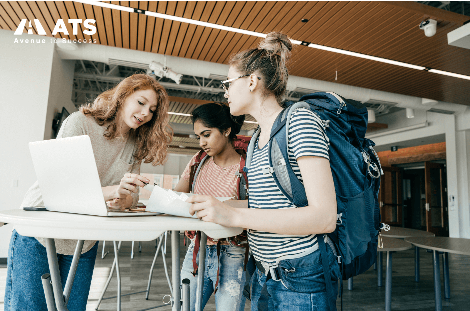 Điểm mạnh của c&aacute;c chương tr&igrave;nh pathway l&agrave; hỗ trợ sinh vi&ecirc;n quốc tế th&iacute;ch nghi dần với m&ocirc;i trường học, phương ph&aacute;p giảng dạy v&agrave; ng&ocirc;n ngữ học thuật