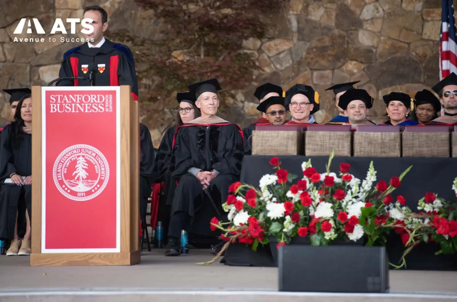 Stanford Graduate School of Business thường được xếp trong top 2&ndash;4 to&agrave;n cầu, nhưng điều l&agrave;m Stanford kh&aacute;c biệt nằm ở hệ sinh th&aacute;i khởi nghiệp v&agrave; đổi mới s&aacute;ng tạo