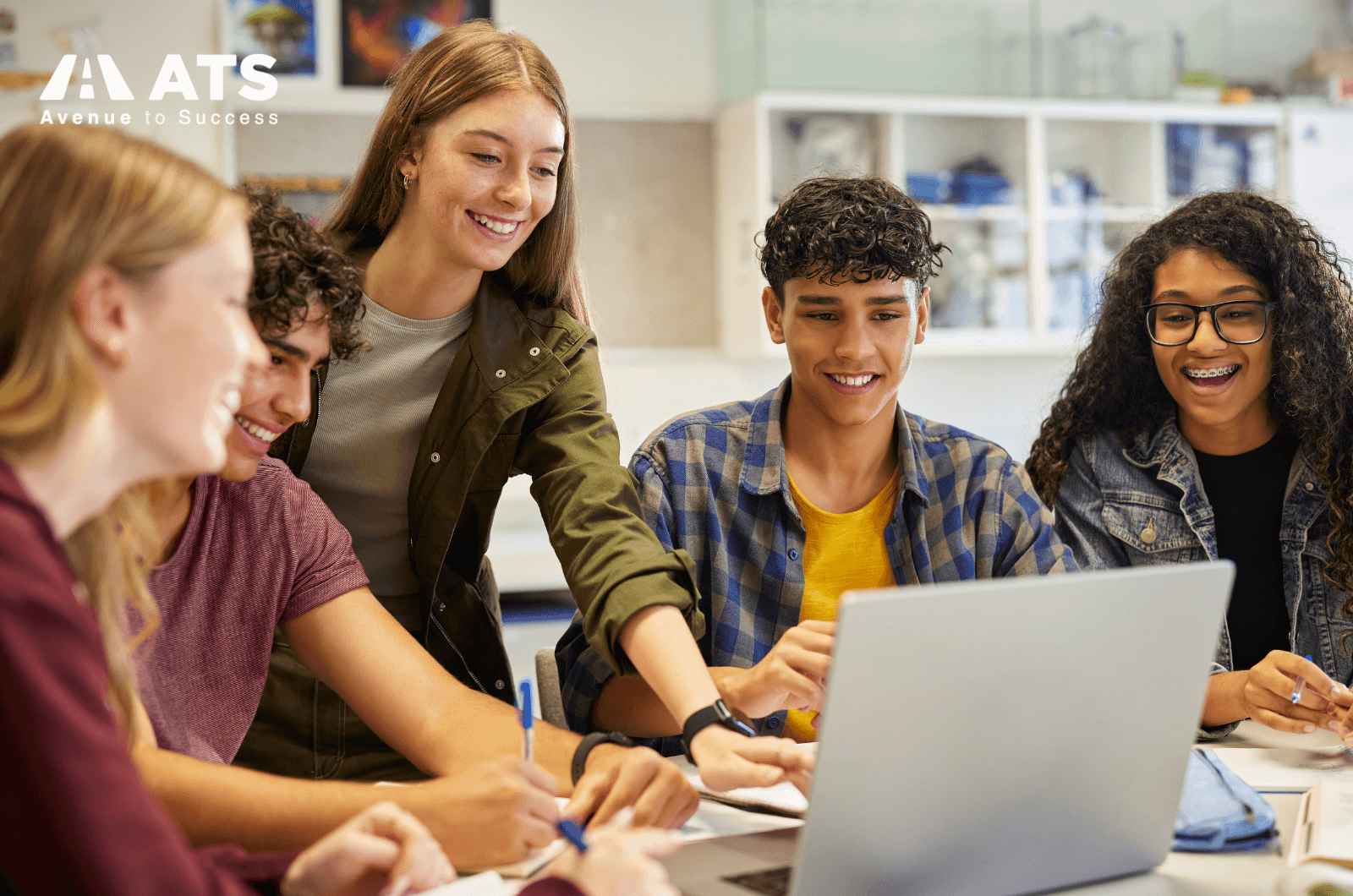 Tasmania cung cấp nhiều học bổng cho sinh viên quốc tế, từ học bổng chính phủ đến học bổng từ trường Tasmania