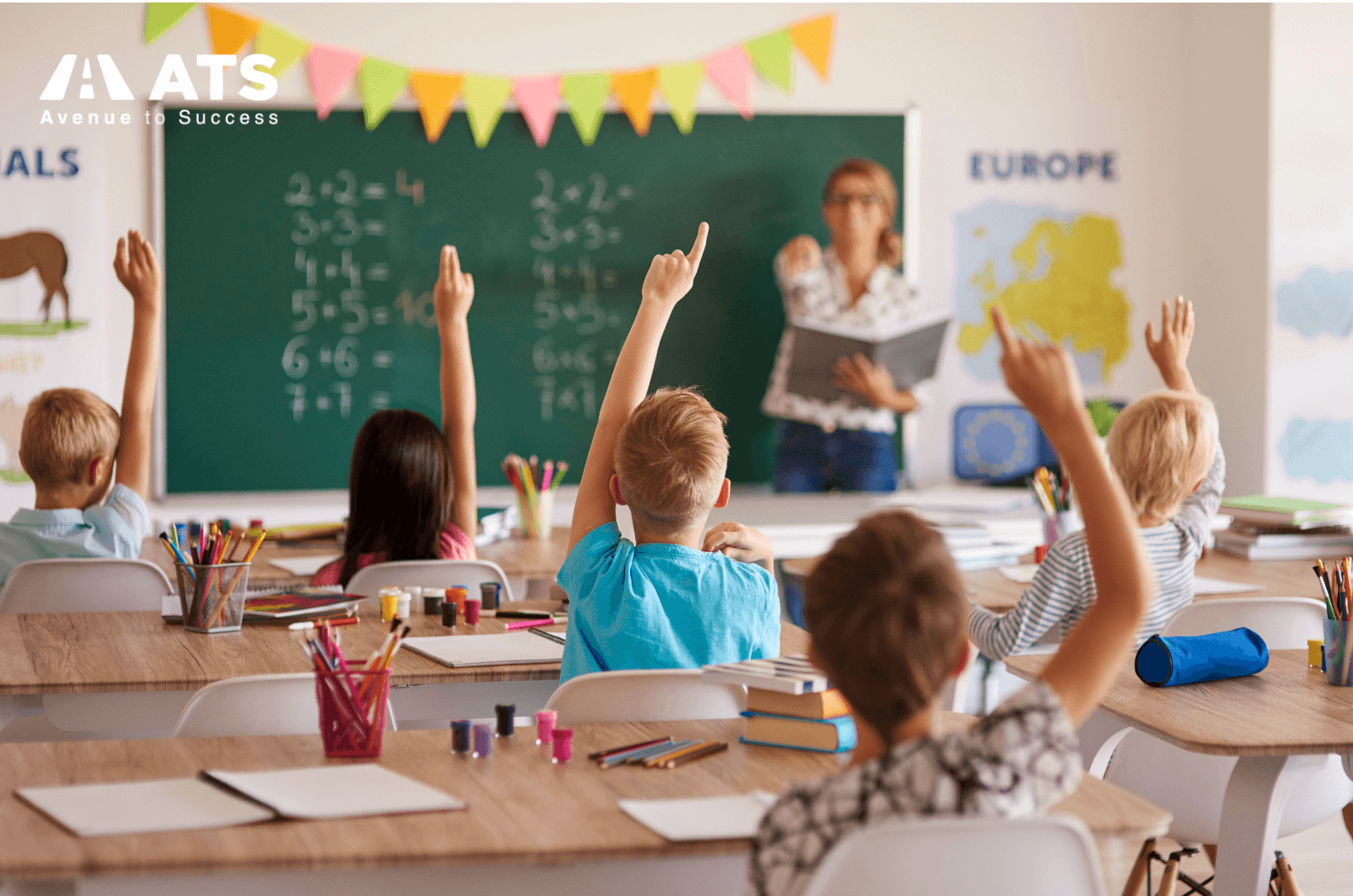 Việc đi học là bắt buộc từ khoảng 6–16 tuổi (có thể kéo dài đến 17–18 tuổi tùy bang) Việc đi học là bắt buộc từ khoảng 6–16 tuổi (có thể kéo dài đến 17–18 tuổi tùy bang)