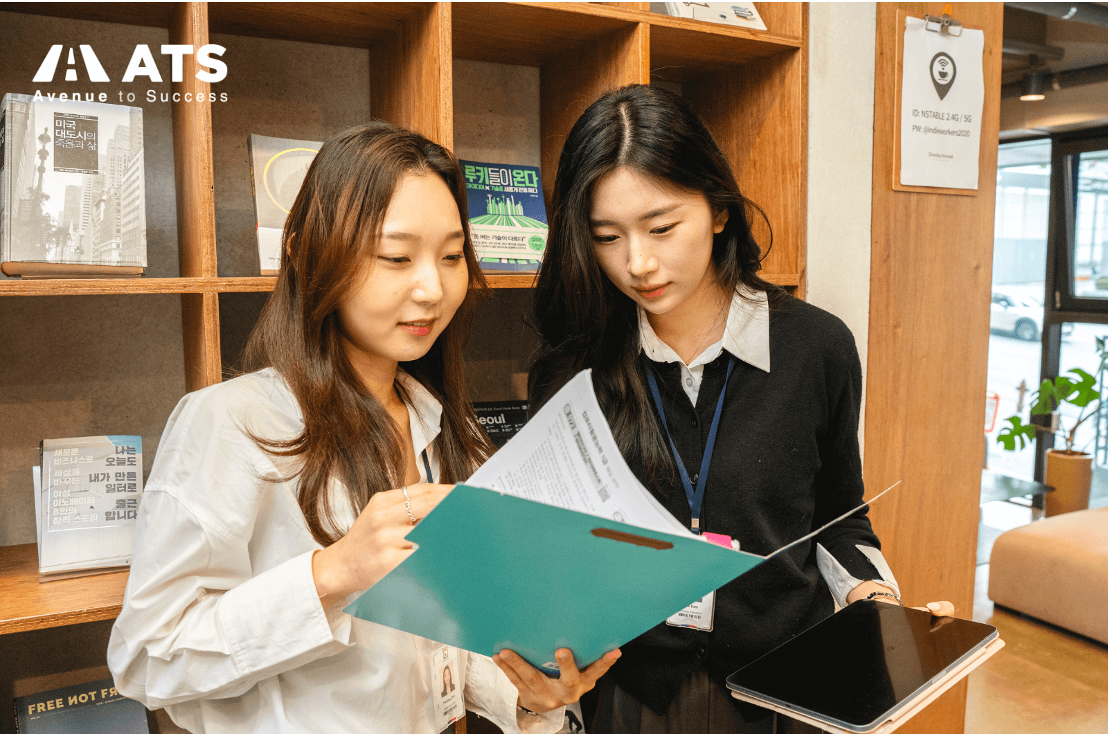 Visa 485 sẽ mất vài tháng để xét duyệt nên việc chuẩn bị các giấy tờ cần thiết và tiếng Anh trước là cực kì quan trọng để không bị trễ hạn nộp hồ sơ Visa 485 sẽ mất vài tháng để xét duyệt nên việc chuẩn bị các giấy tờ cần thiết và tiếng Anh trước là cực kì quan trọng để không bị trễ hạn nộp hồ sơ