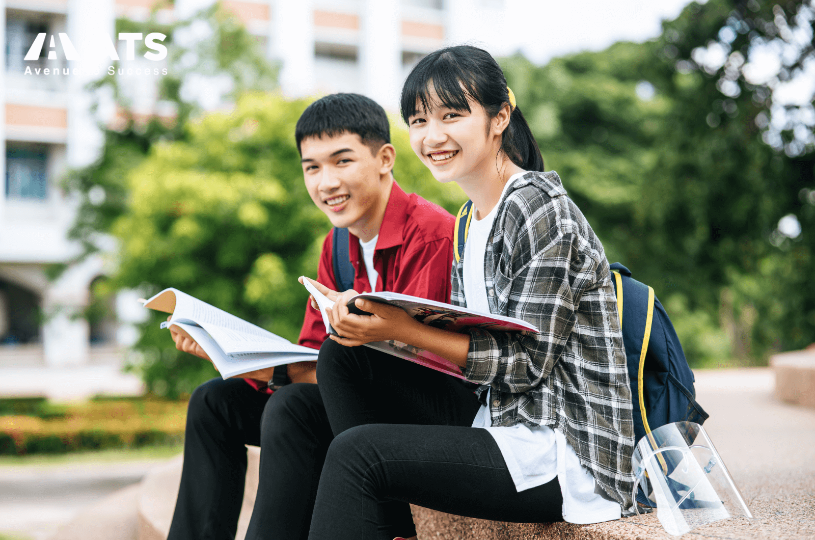 Học bổng nghi&ecirc;n cứu sinh tại &Uacute;c thường được thiết kế theo hướng hỗ trợ to&agrave;n diện, gi&uacute;p nghi&ecirc;n cứu sinh c&oacute; thể tập trung tối đa v&agrave;o nghi&ecirc;n cứu m&agrave; kh&ocirc;ng chịu &aacute;p lực t&agrave;i ch&iacute;nh trong suốt qu&aacute; tr&igrave;nh học