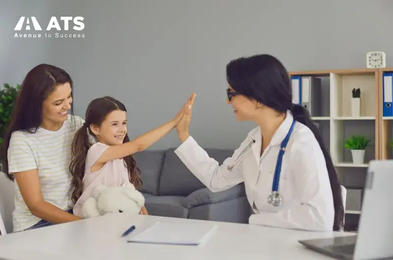 Sinh vi&ecirc;n c&oacute; thể học ng&agrave;nh Y theo hai hướng phổ biến tại Mỹ