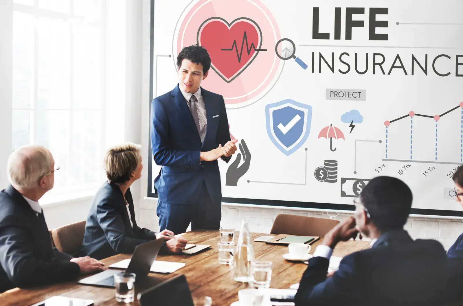 Bảo hiểm y tế l&agrave; một trong những vấn đề quan trọng nhất nhưng thường bị xem nhẹ khi chuẩn bị du học Mỹ