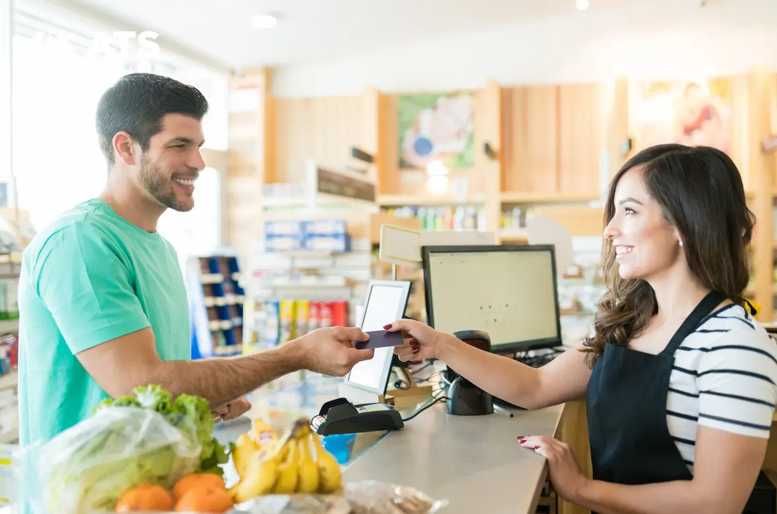 Sinh vi&ecirc;n diện visa F-1 l&agrave;m việc hợp ph&aacute;p tại Mỹ