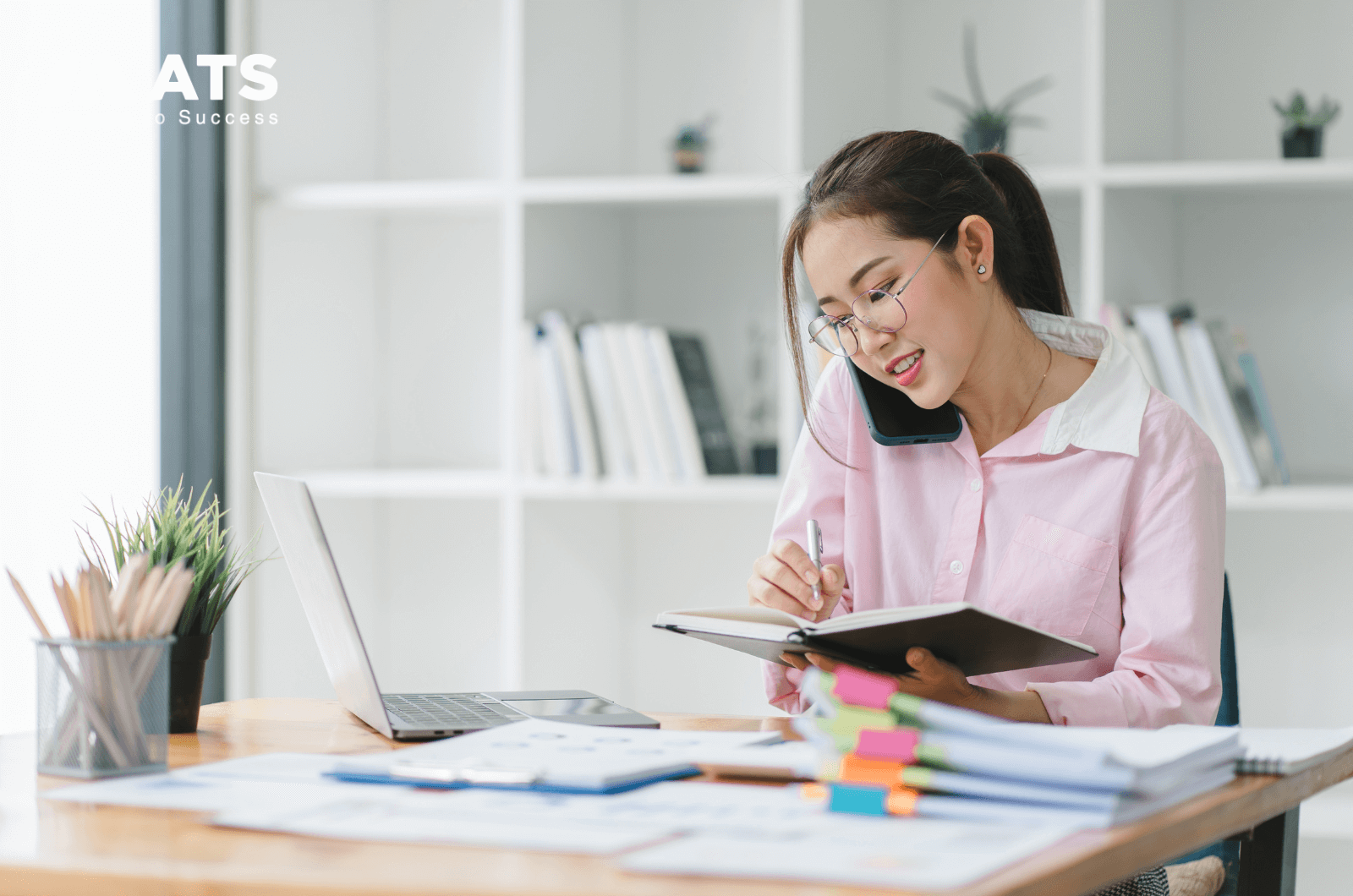 Sau khi tốt nghiệp, OPT (Optional Practical Training) cho ph&eacute;p sinh vi&ecirc;n l&agrave;m việc tại Mỹ từ 12&ndash;36 th&aacute;ng, t&ugrave;y ng&agrave;nh