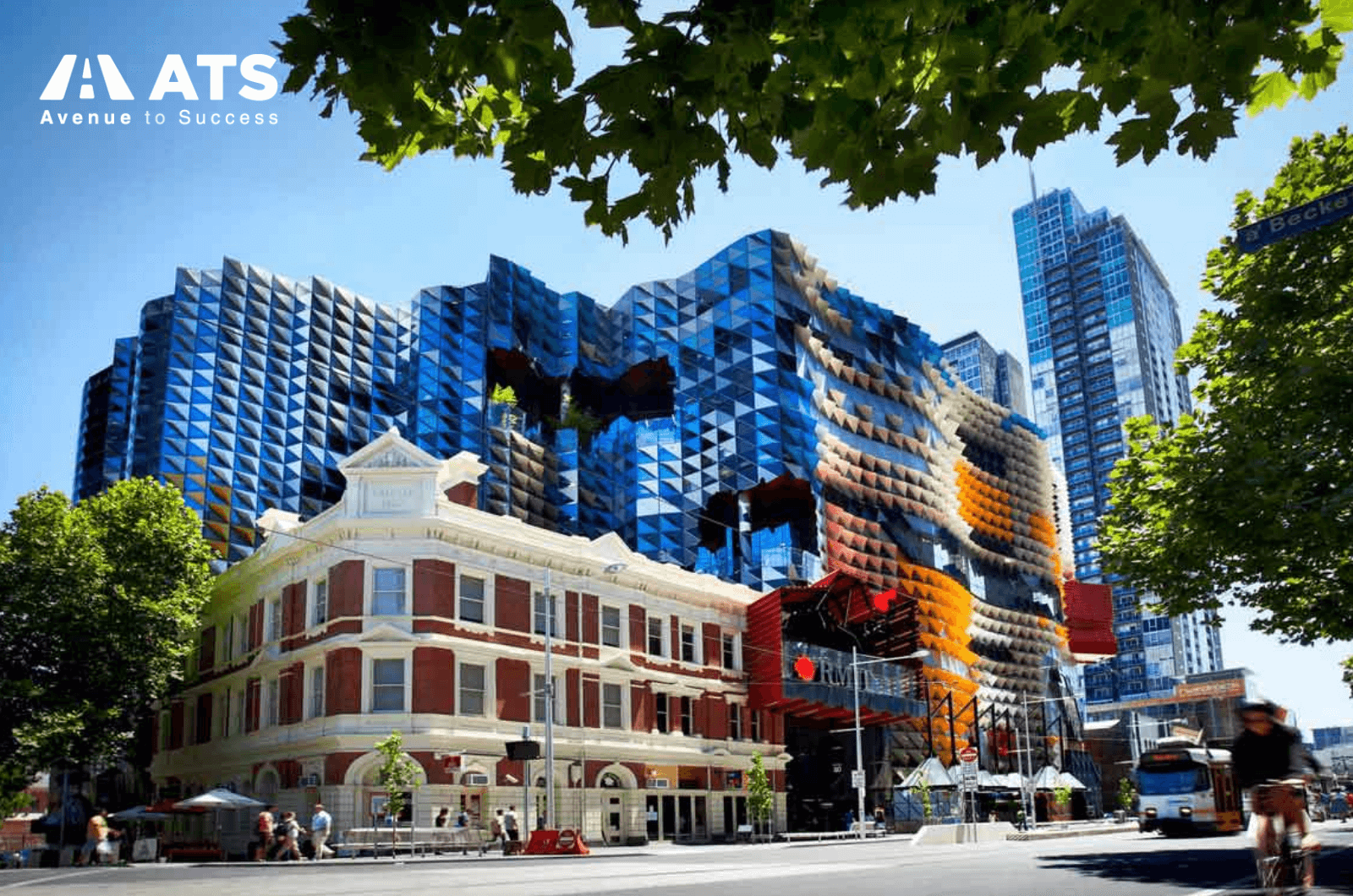 RMIT sở hữu nhiều chương trình đào tạo các ngành liên quan đến Logistics nổi tiếng tại Úc, với xếp hạng quốc tế ấn tượng và học bổng phong phú