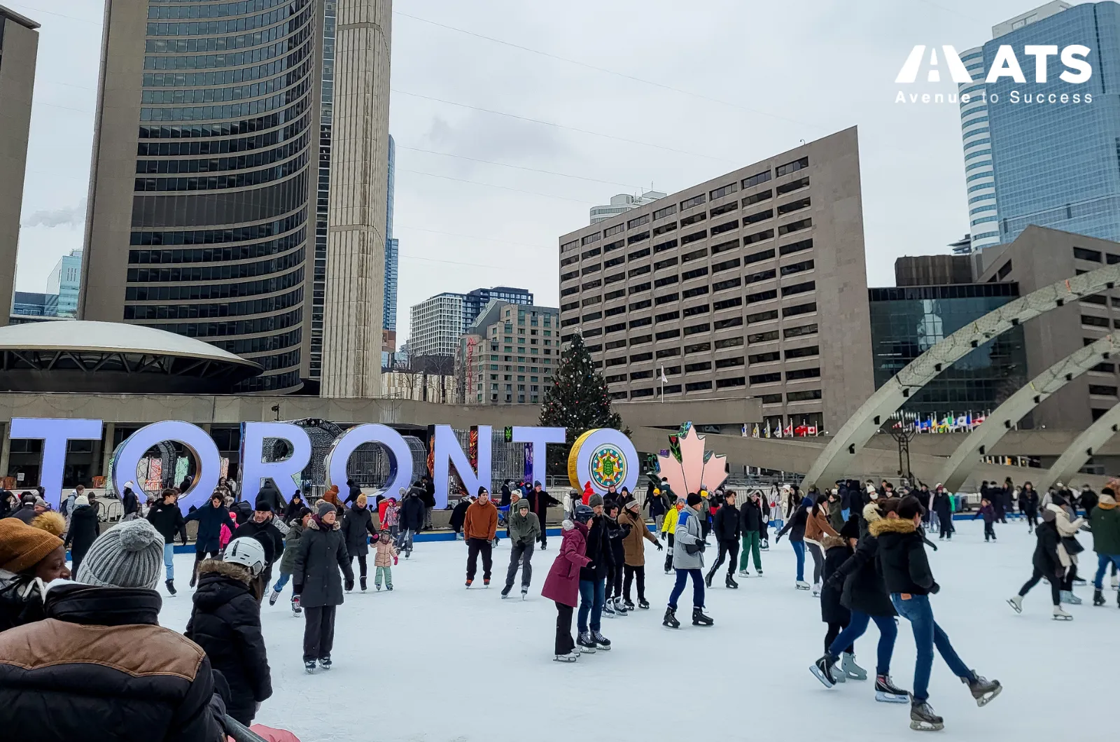 Sinh vi&ecirc;n tốt nghiệp tại Toronto c&oacute; lợi thế nhờ network địa phương, cơ hội internship từ sớm v&agrave; khả năng chuyển tiếp sang việc l&agrave;m full-time sau khi ra trường.