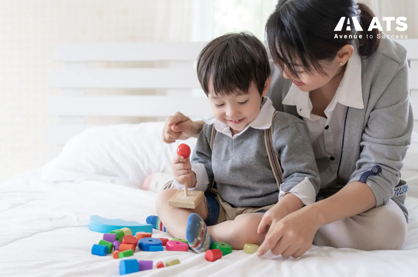 Ngo&agrave;i chuy&ecirc;n m&ocirc;n, communication skill v&agrave; khả năng l&agrave;m việc với trẻ nhỏ cũng rất quan trọng.