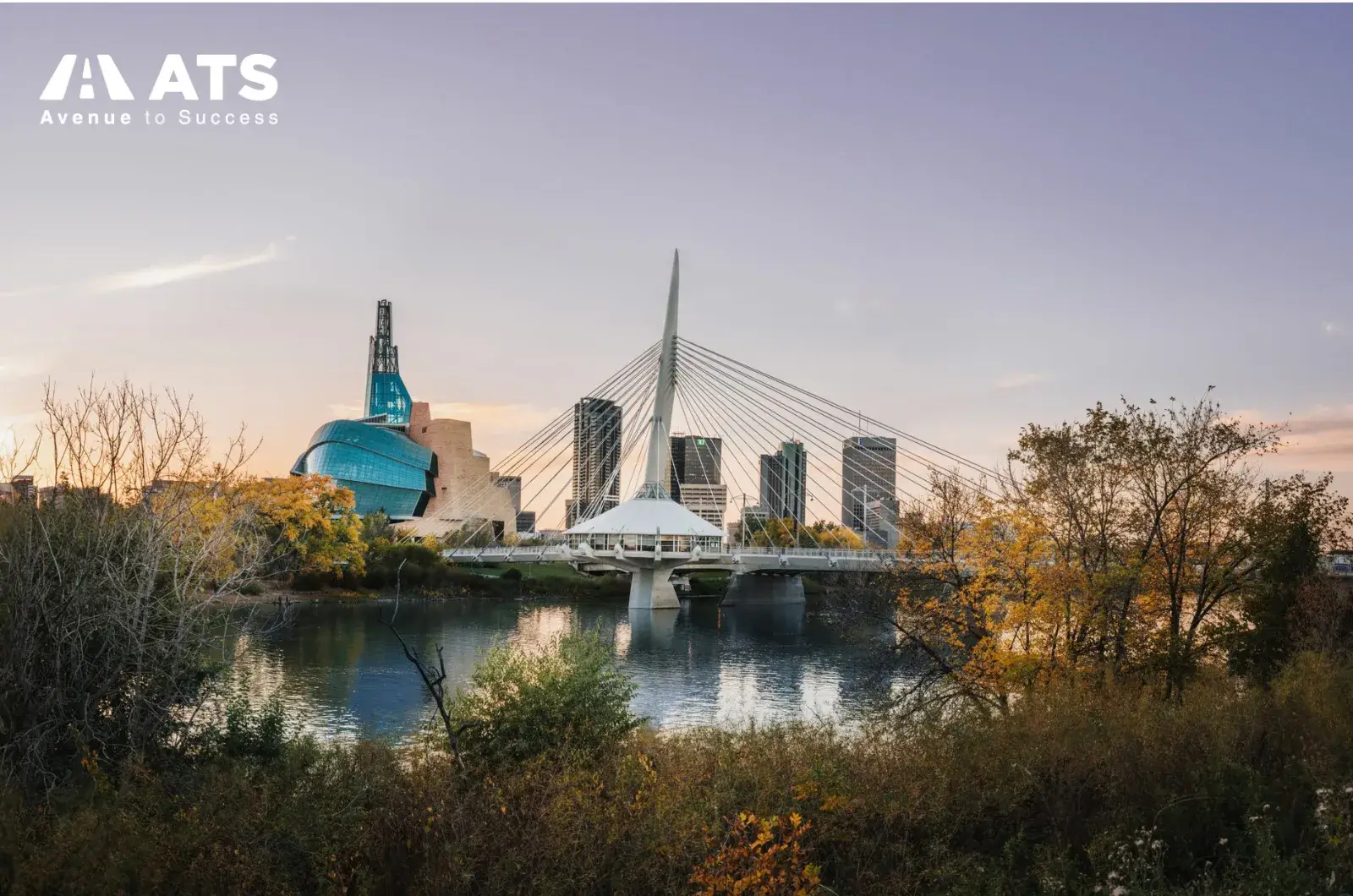 Với mức sống &ldquo;dễ thở&rdquo;, nhu cầu nh&acirc;n lực cao v&agrave; ch&iacute;nh s&aacute;ch kh&aacute; th&acirc;n thiện với sinh vi&ecirc;n quốc tế sau tốt nghiệp, Manitoba đang dần trở th&agrave;nh điểm đến chiến lược cho nhiều du học sinh Việt Nam