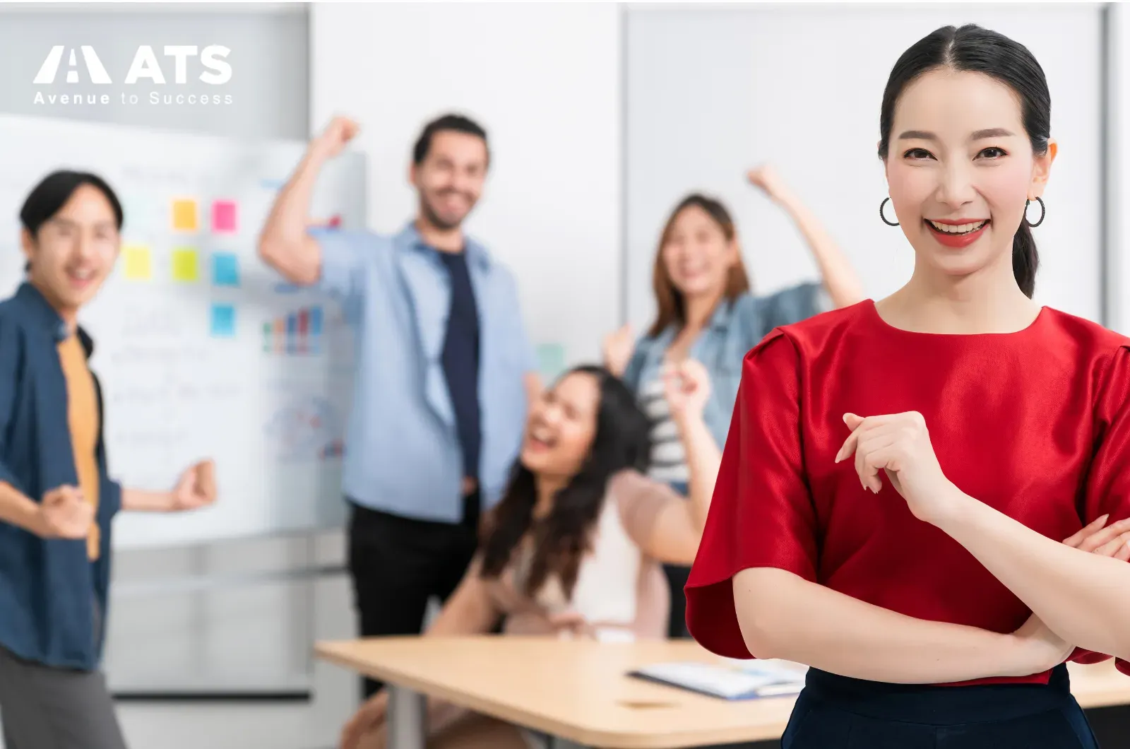 Đặc biệt với sinh vi&ecirc;n quốc tế, khả năng giao tiếp v&agrave; th&iacute;ch nghi m&ocirc;i trường học tập quốc tế l&agrave; yếu tố rất quan trọng.