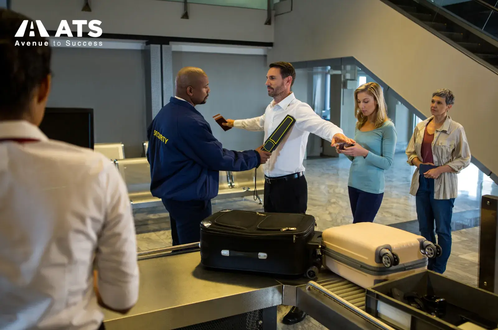 Có thể bị tịch thu toàn bộ số tiền mang theo nếu cơ quan hải quan xác định có hành vi che giấu hoặc cố tình không khai báo đúng quy định. Có thể bị tịch thu toàn bộ số tiền mang theo nếu cơ quan hải quan xác định có hành vi che giấu hoặc cố tình không khai báo đúng quy định.