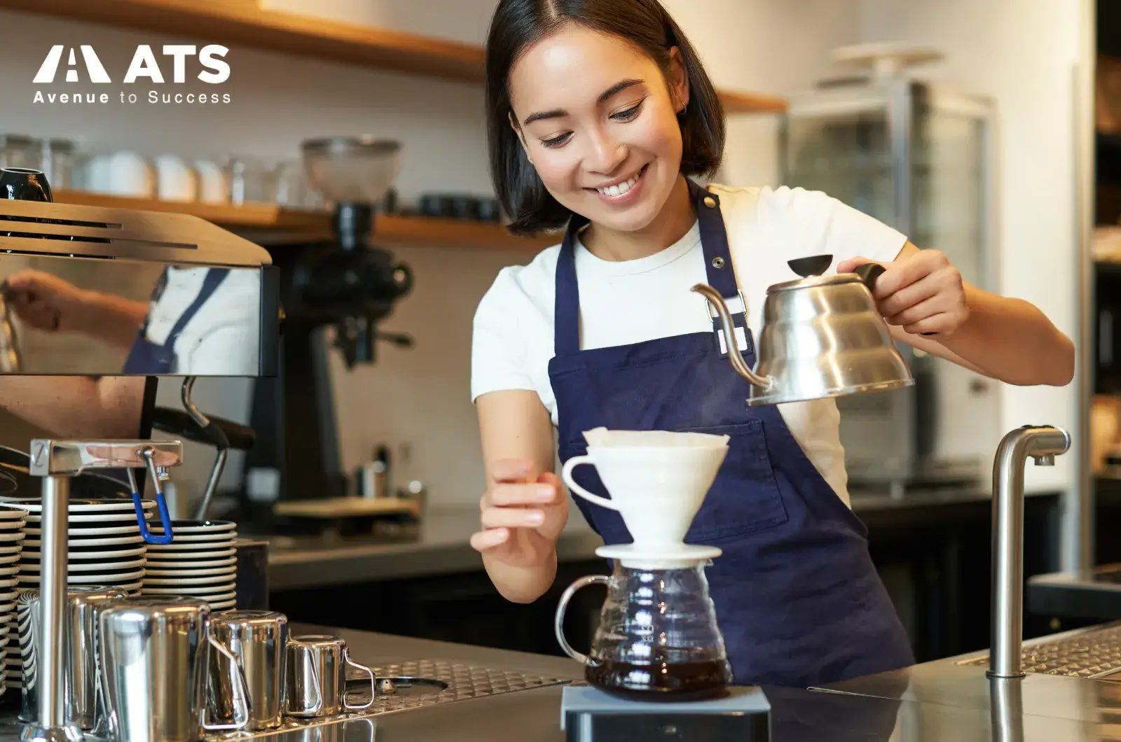 Sinh vi&ecirc;n F-1 được ph&eacute;p l&agrave;m việc trong campus tối đa 20 giờ/tuần. Sau năm đầu c&oacute; thể tham gia CPT hoặc OPT để t&iacute;ch lũy thu nhập v&agrave; kinh nghiệm.