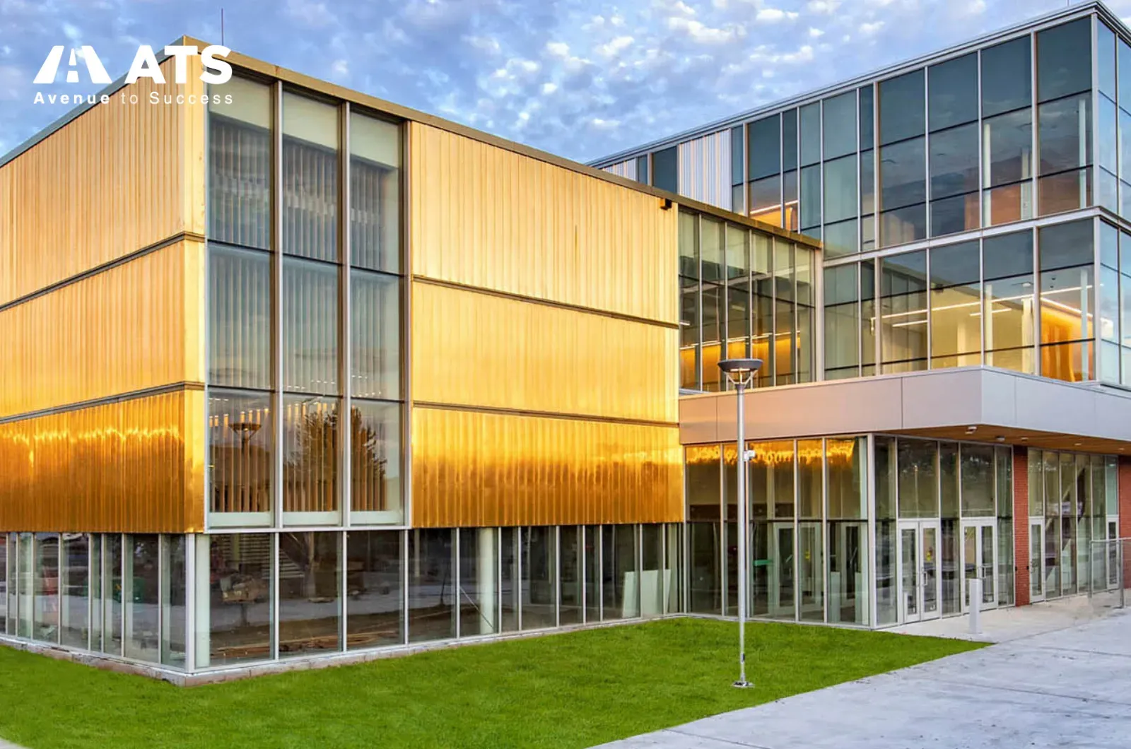 Seneca Polytechnic (Ontario) l&agrave; một trong những college nổi tiếng tại Toronto với nhiều chương tr&igrave;nh ứng dụng mạnh về business, aviation, technology