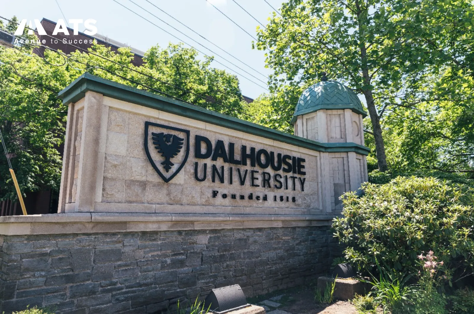 Dalhousie l&agrave; trường c&oacute; ranking cao v&agrave; độ nhận diện tốt nhất tại Nova Scotia