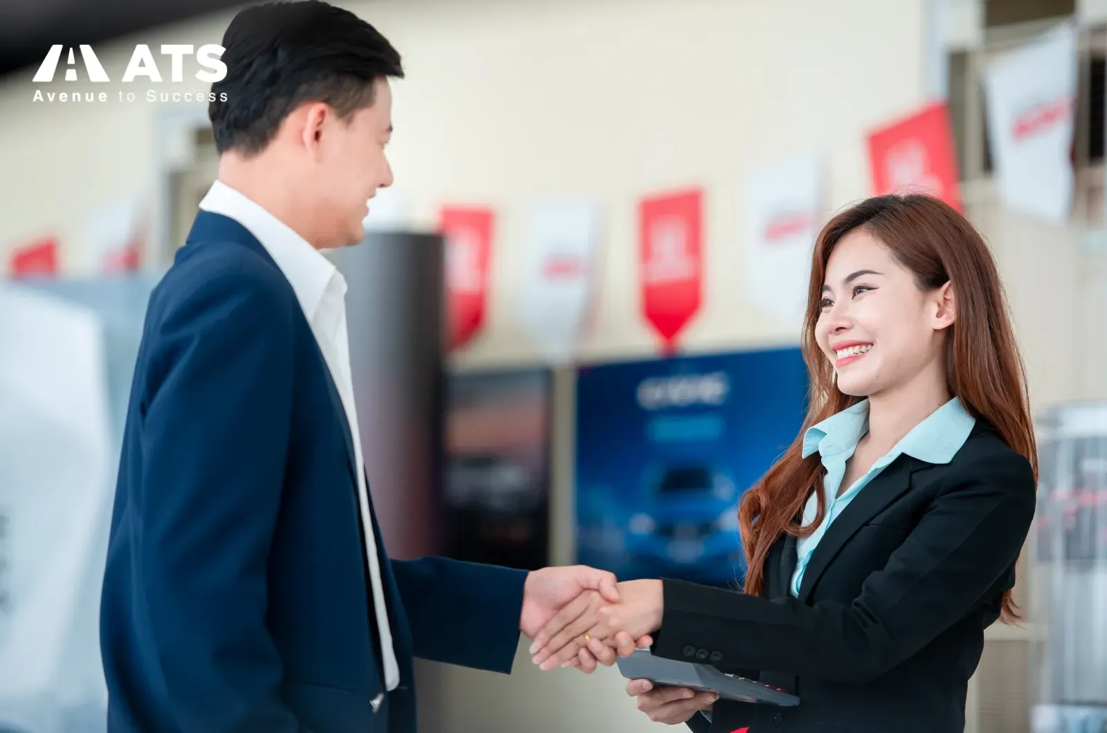 C&ocirc;ng việc trong trường thường ph&ugrave; hợp với sinh vi&ecirc;n mới sang v&igrave; m&ocirc;i trường an to&agrave;n, gần lớp học v&agrave; dễ sắp xếp thời gian hơn