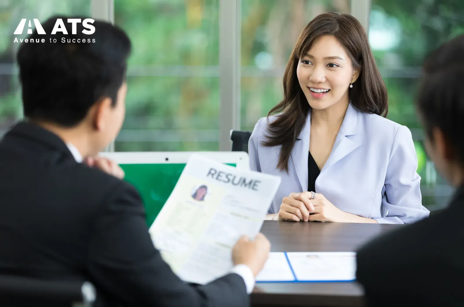 Thu nhập l&agrave;m th&ecirc;m c&oacute; thể hỗ trợ một phần sinh hoạt ph&iacute; như ăn uống, điện thoại, đi lại hoặc chi ti&ecirc;u c&aacute; nh&acirc;n. Tuy nhi&ecirc;n, thường kh&ocirc;ng n&ecirc;n kỳ vọng l&agrave;m th&ecirc;m sẽ đủ để chi trả to&agrave;n bộ học ph&iacute; v&agrave; sinh hoạt ph&iacute;