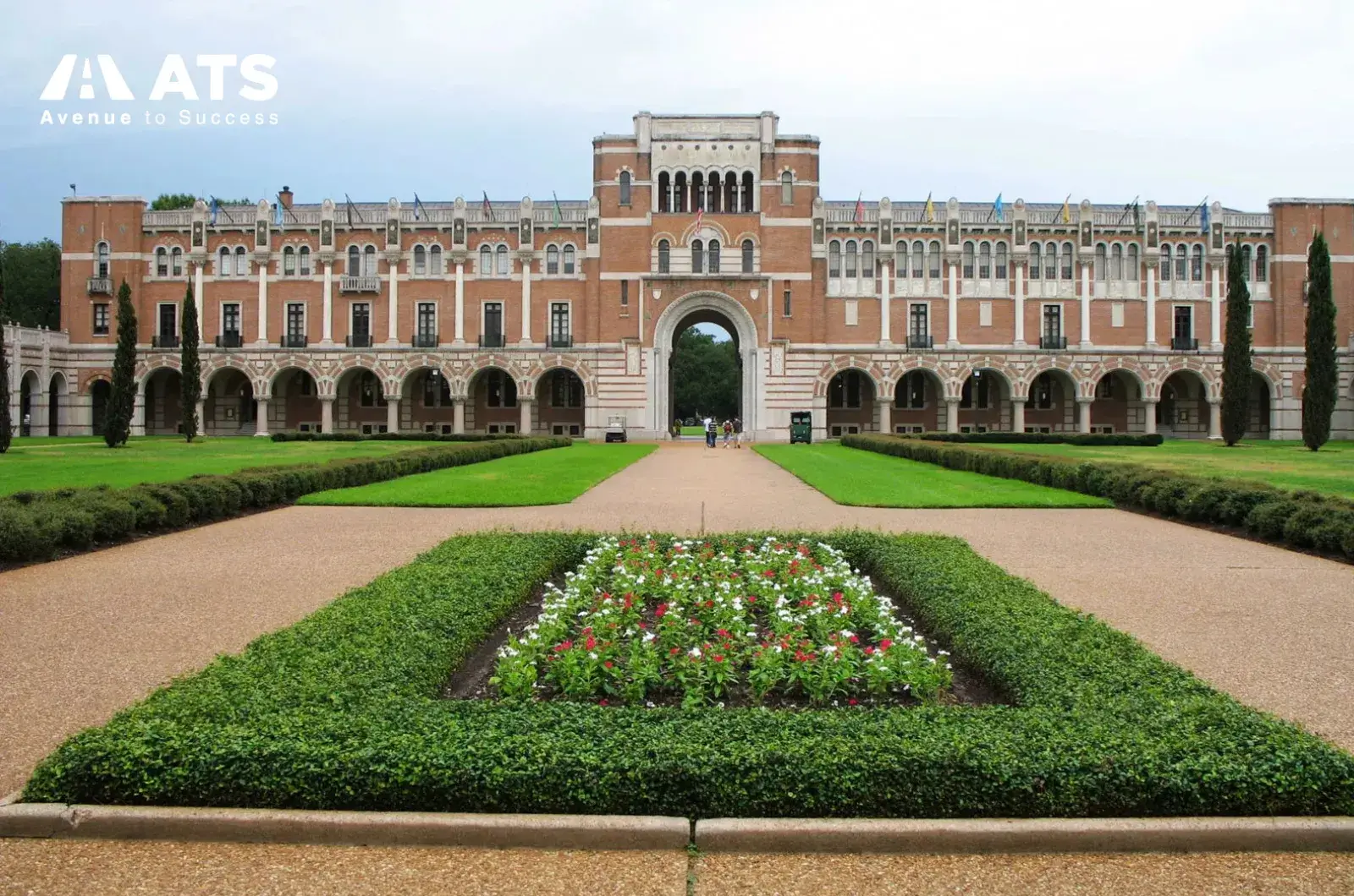 Trường tư thục thường c&oacute; sĩ số lớp nhỏ (15&ndash;20 học sinh), ch&uacute; trọng ph&aacute;t triển to&agrave;n diện v&agrave; định hướng đại học.