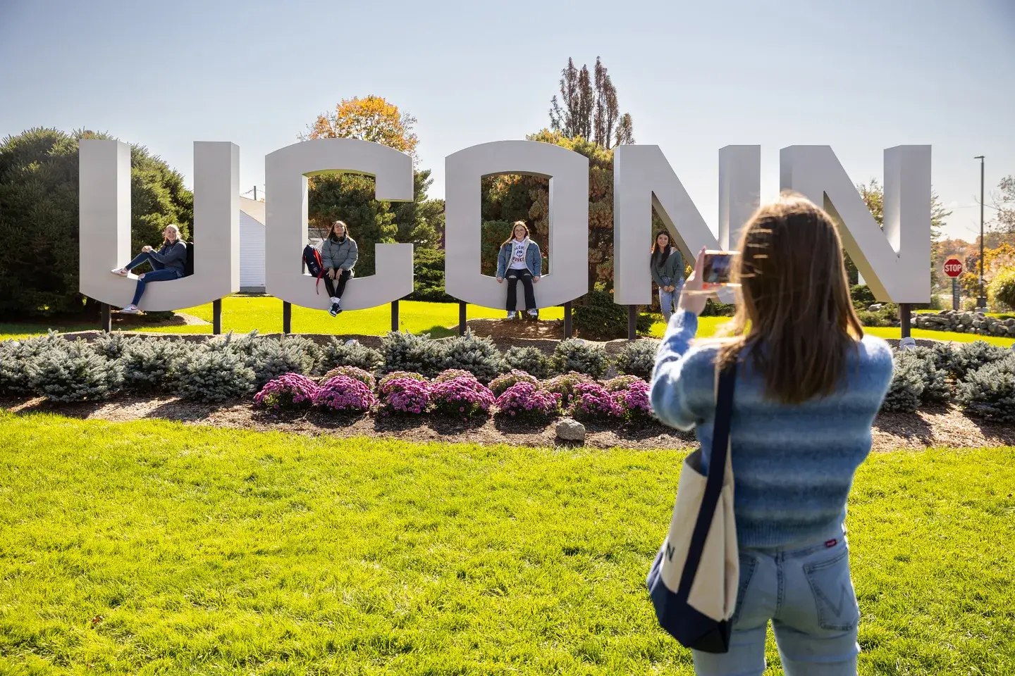 uconn-campus-St2056